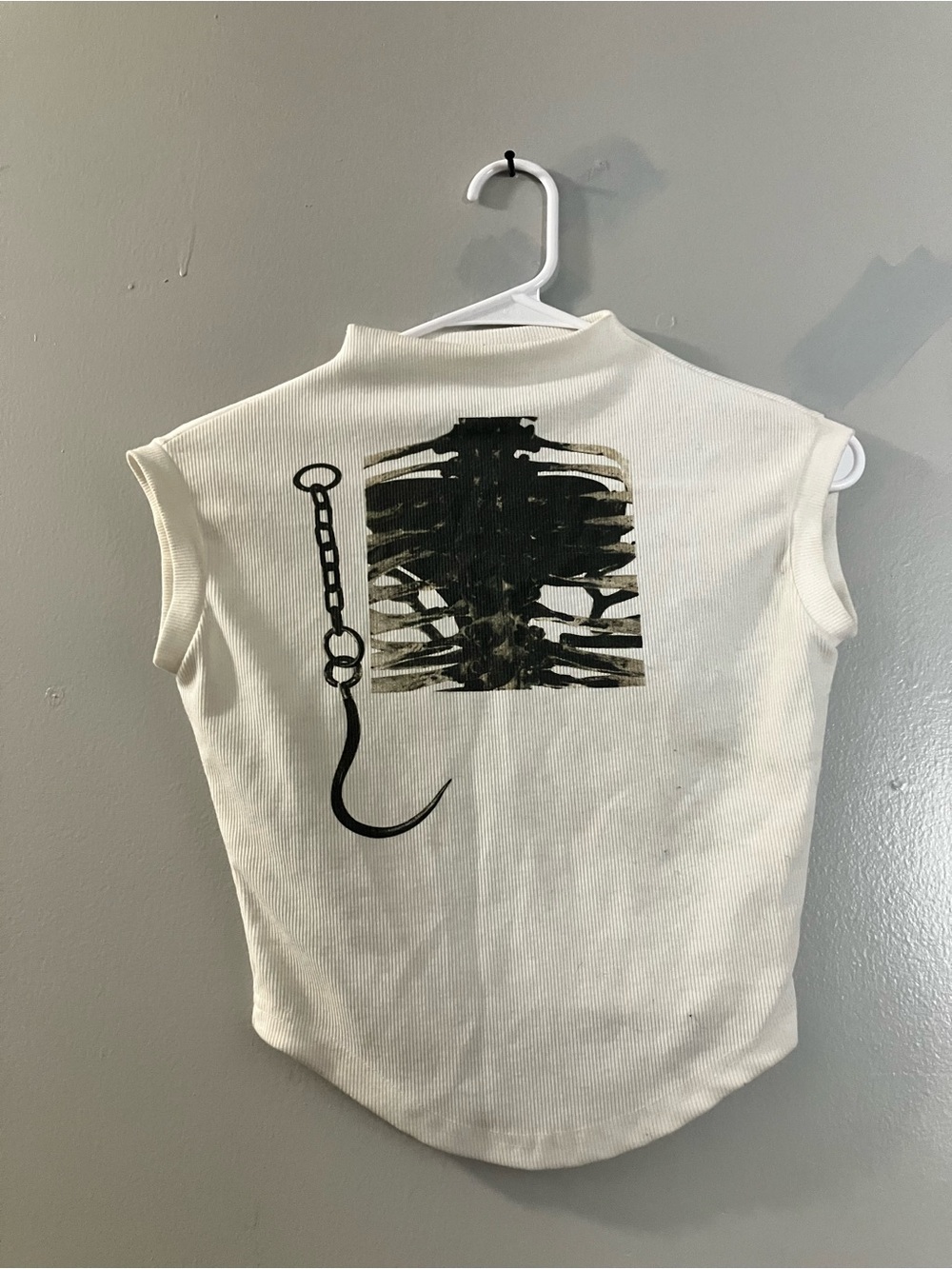 Amazon White Ribbed Tank Top with Black Graphic Hook